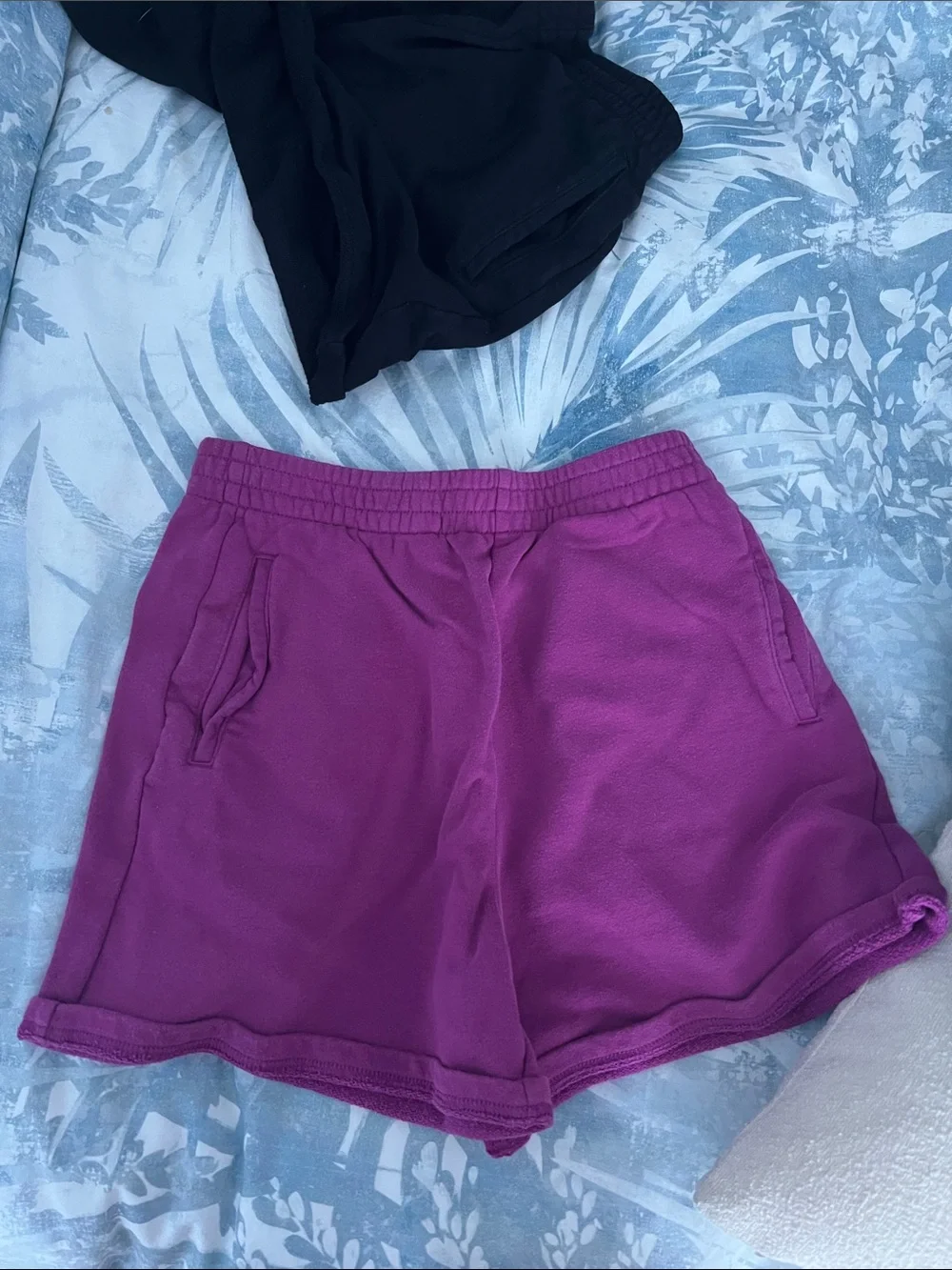 GAP 3-Pack Elastic Waist Shorts in Black and Magenta